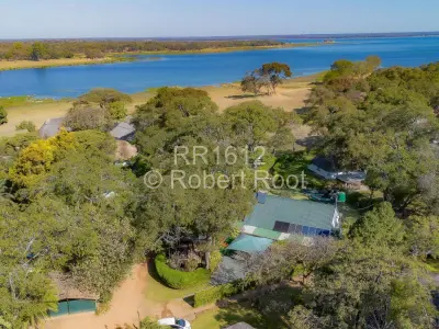House For Sale in Lake Chivero