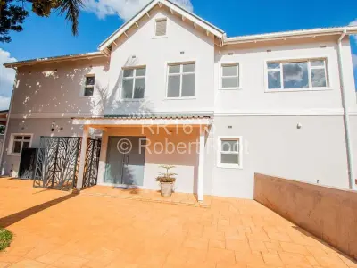 Townhouse/Cluster For Sale in Vainona