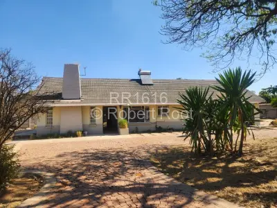 House For Sale in Waterfalls