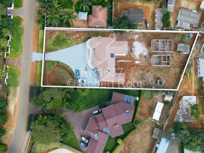 House For Sale in Borrowdale West