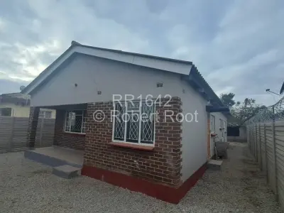 House For Sale in Mufakose