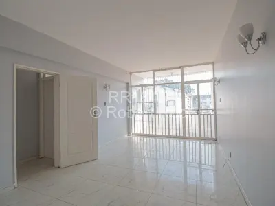 Flat/Apartment For Sale in Avenues