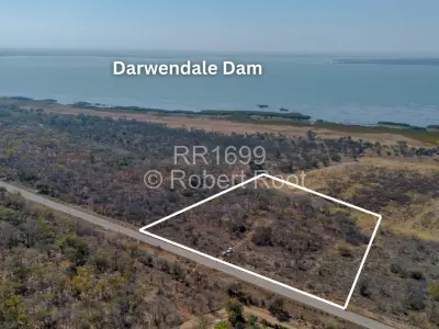 Commercial Stand For Sale in Darwendale
