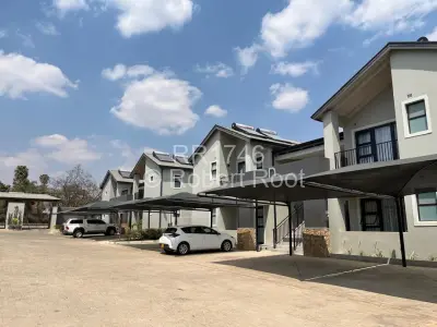 Townhouse/Cluster For Rent in Greendale