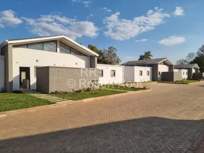 Townhouse/Cluster For Rent in Marlborough