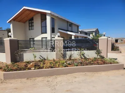 Townhouse/Complex/Cluster to Rent in Arlington