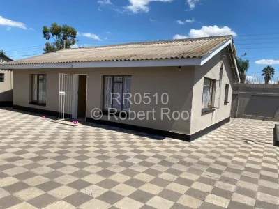 House to Rent in Mainway Meadows