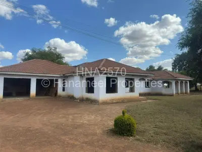 Farm/Plot For Sale in Kadoma