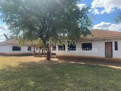 Farm/Plot For Sale in Kadoma