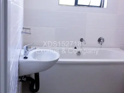 Townhouse/Complex/Cluster for Sale in Hillside Byo