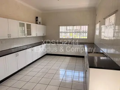 Flat/Apartment For Rent in Avondale