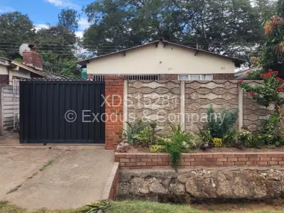 House For Sale in Zengeza