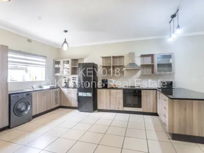 Townhouse/Cluster For Sale in Avondale West