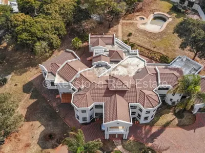 House For Sale in Greystone Park