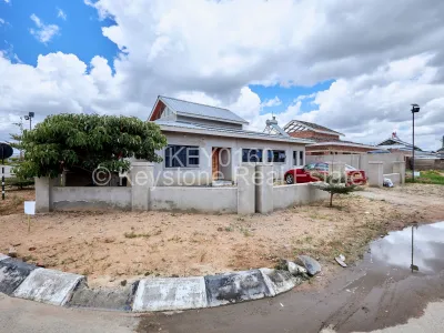 Townhouse/Complex/Cluster for Sale in Arlington