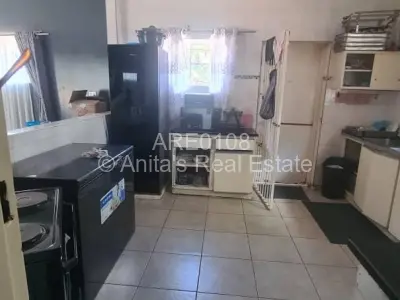 House For Sale in Hillcrest