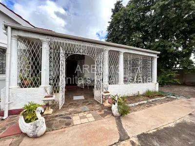 House For Sale in Parkview