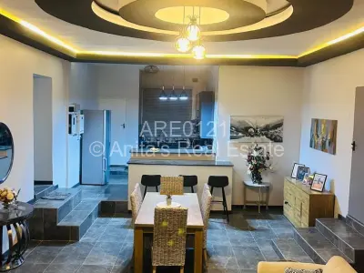 Townhouse/Cluster For Sale in Burnside