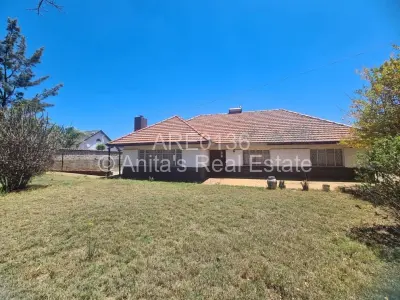 House For Sale in Malindela