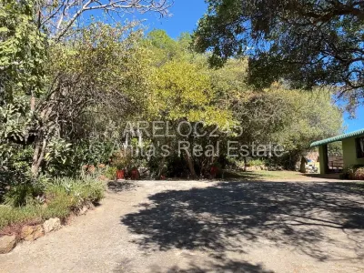 House for Sale in Lochview
