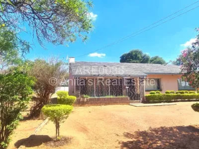 House for Sale in Matsheumhlope