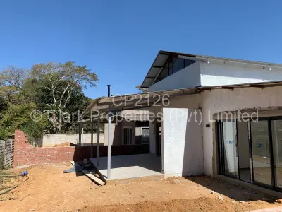 Townhouse/Complex/Cluster for Sale in Newlands