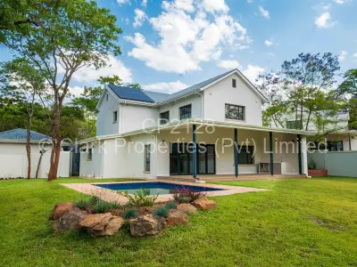 Townhouse/Cluster For Sale in Chisipite