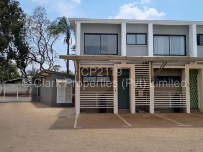 Flat/Apartment For Sale in Newlands