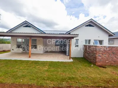 Townhouse/Cluster For Sale in Borrowdale Brooke