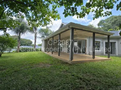 Townhouse/Cluster For Sale in Borrowdale Brooke