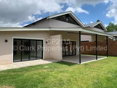 Townhouse/Cluster For Sale in Newlands