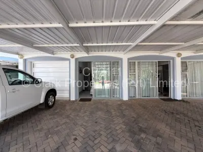 Cottage/Garden Flat For Rent in Avondale