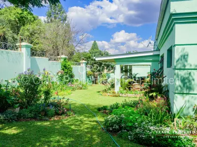 Townhouse/Cluster For Sale in Greystone Park