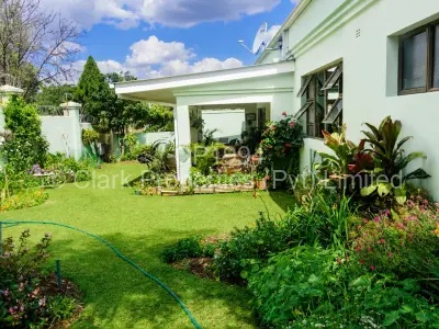Townhouse/Cluster For Sale in Greystone Park