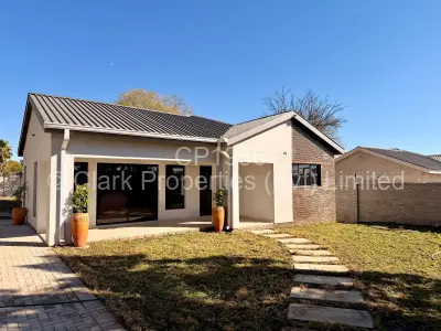 Townhouse/Cluster For Sale in Four Winds