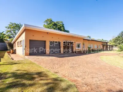 House For Sale in Greystone Park