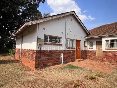 Cottage/Garden Flat For Rent in Marlborough