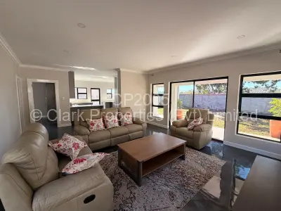 Townhouse/Cluster For Sale in Four Winds