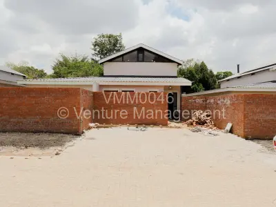 Townhouse/Cluster For Sale in Newlands