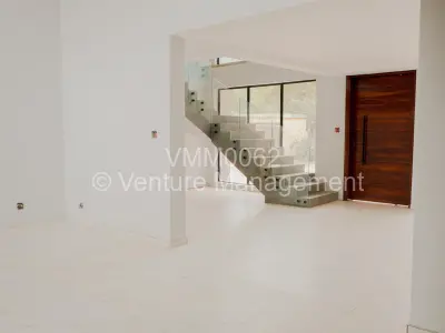 House For Sale in Highlands