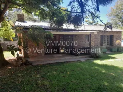 Cottage/Garden Flat For Rent in Strathaven