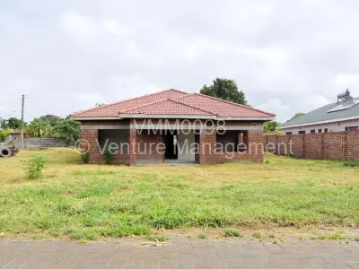 Townhouse/Cluster For Sale in Waterfalls