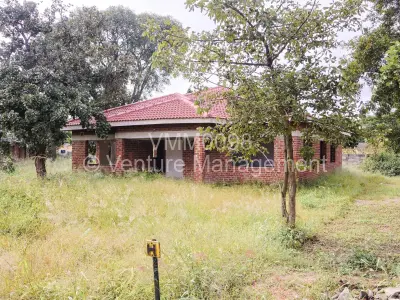 Townhouse/Cluster For Sale in Waterfalls