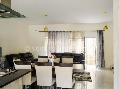 Flat/Apartment For Rent in Newlands