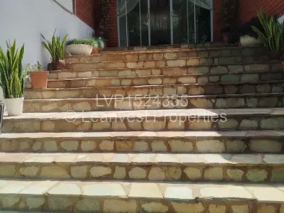 House For Sale in Glen Lorne