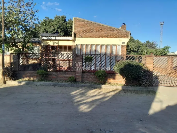 House for Sale in Chitungwiza