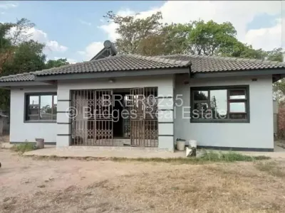 House for Sale in Waterfalls