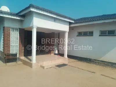 House for Sale in Waterfalls