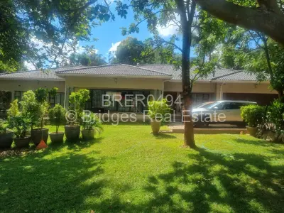 House For Sale in Glen Lorne