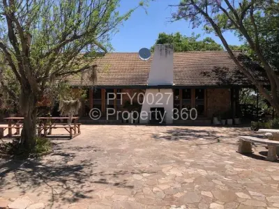 House For Sale in Glen Lorne